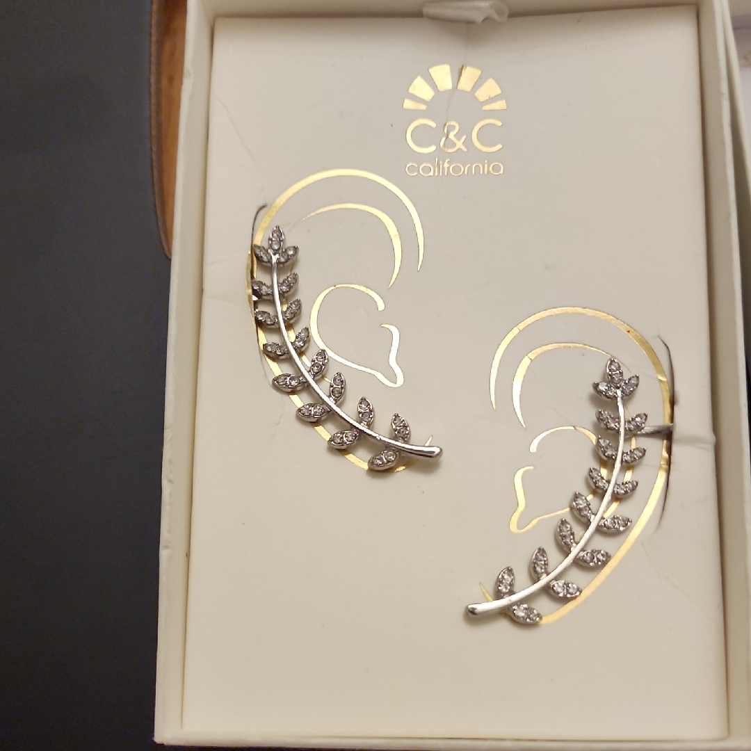 CC California Silver Leaf Cuf Earrings New Fun 14$